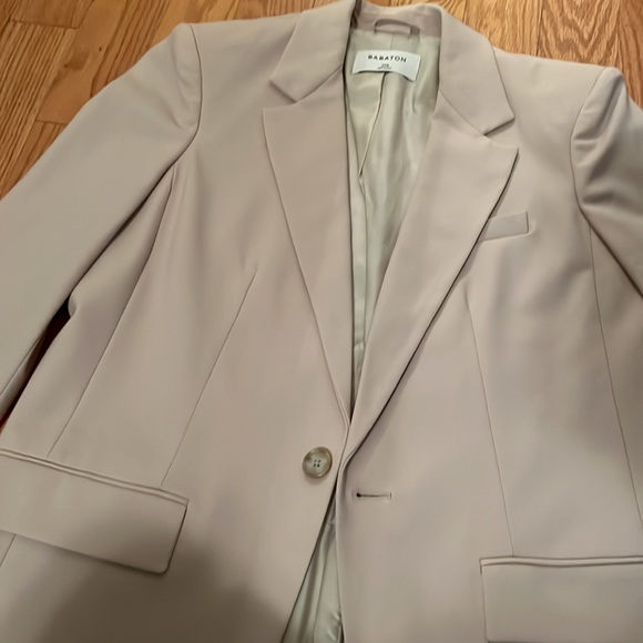 Aritzia Agency Blazer - Picture 3 of 6